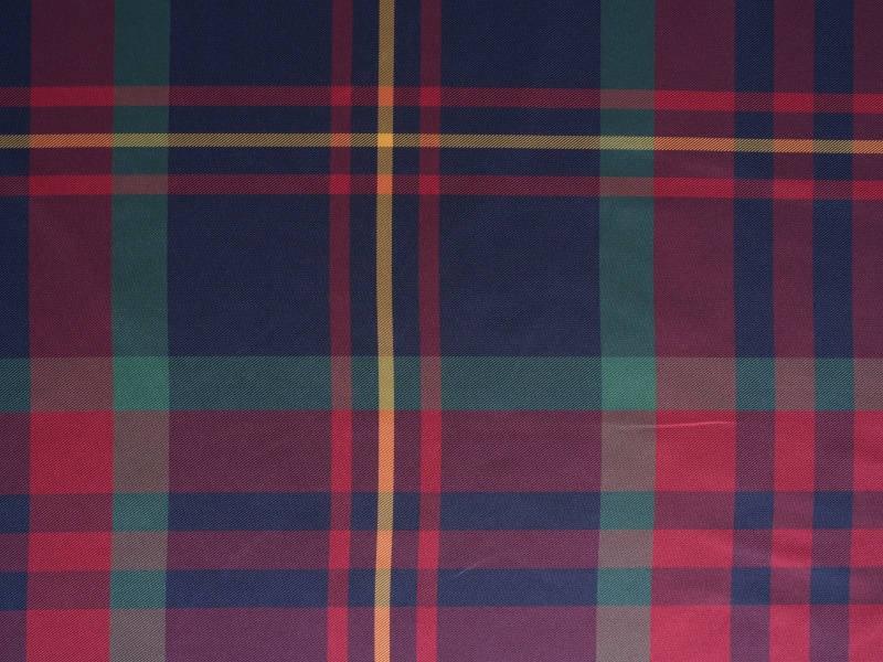 Tkanina s oblogom od poliesterske pređe Tkanina s oblogom od poliesterske pređe