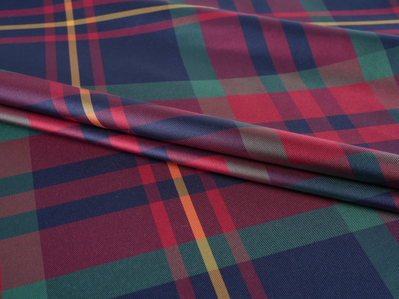 Tkanina s oblogom od poliesterske pređe Tkanina s oblogom od poliesterske pređe